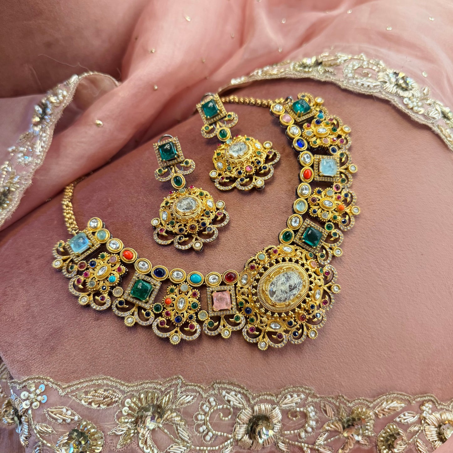 Liv - Necklace Set