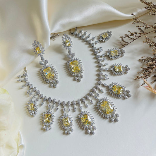 Elina - Necklace Set