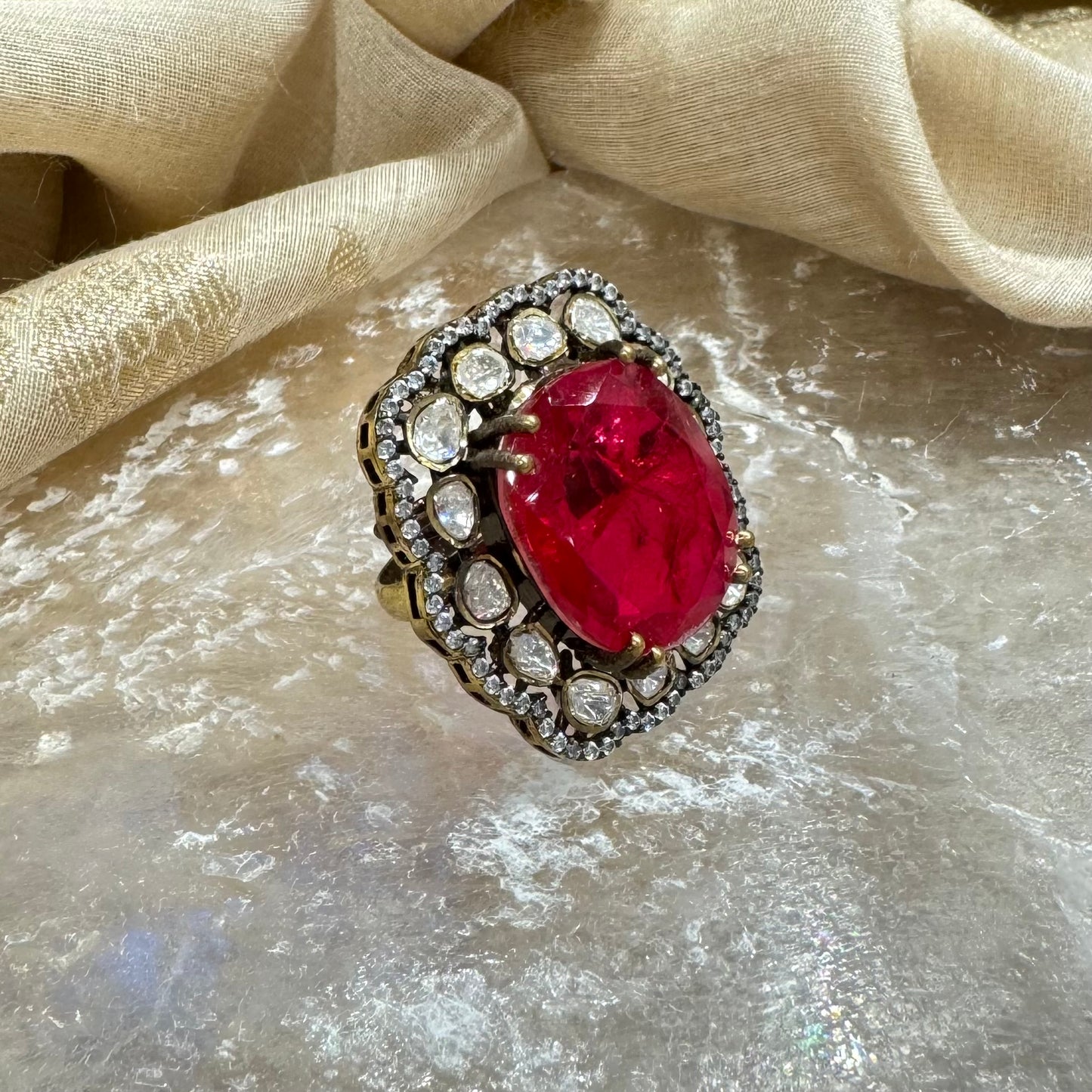 Zuri - Ring Red