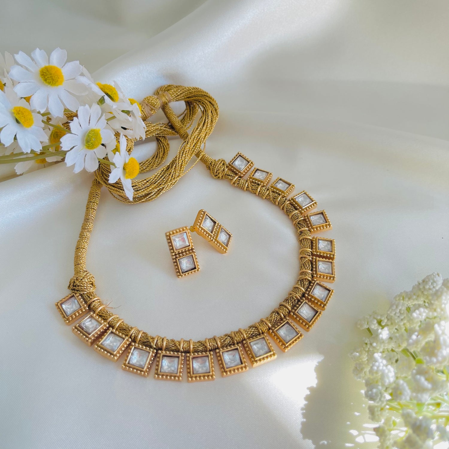 Meenu - Necklace Set