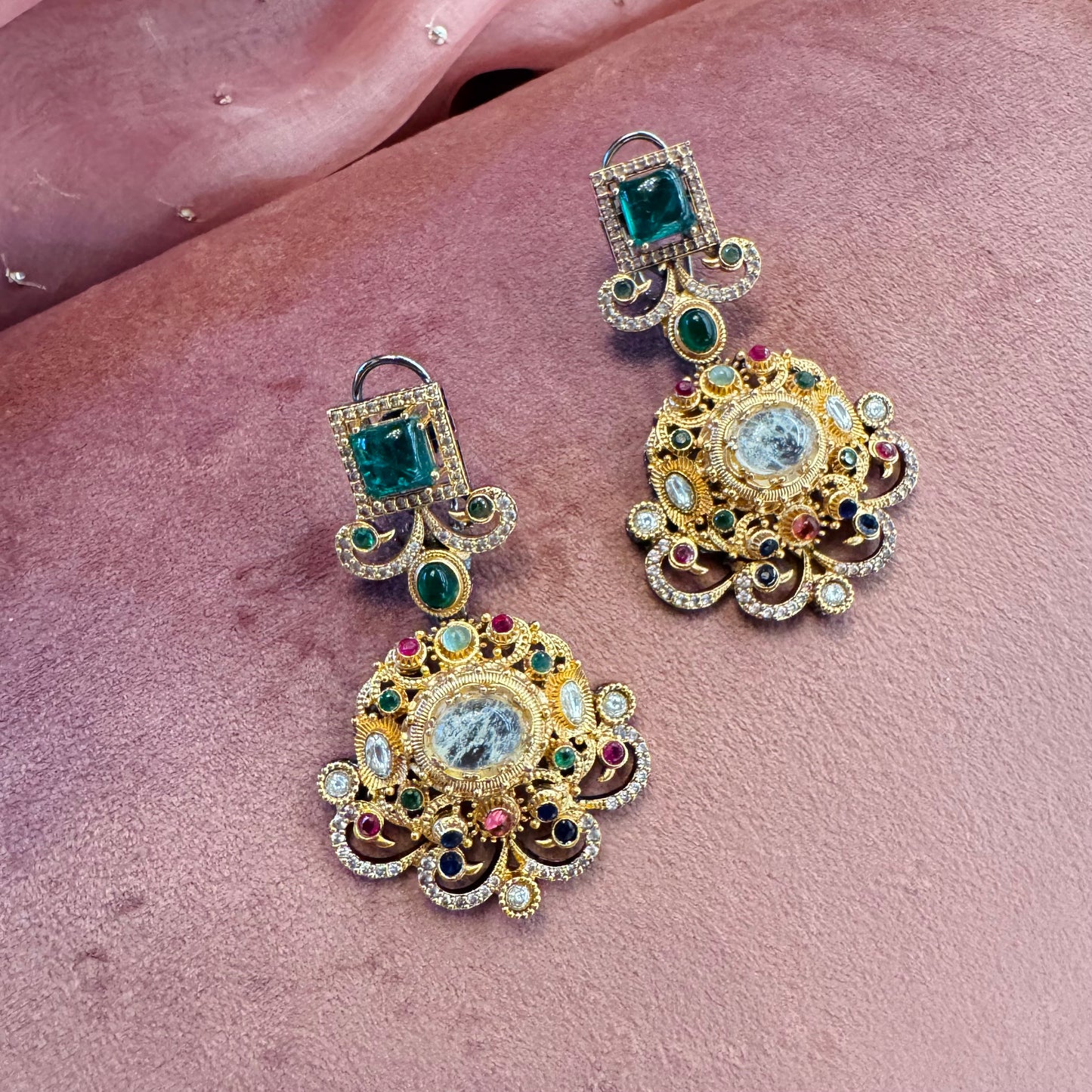 Liv - Necklace Set