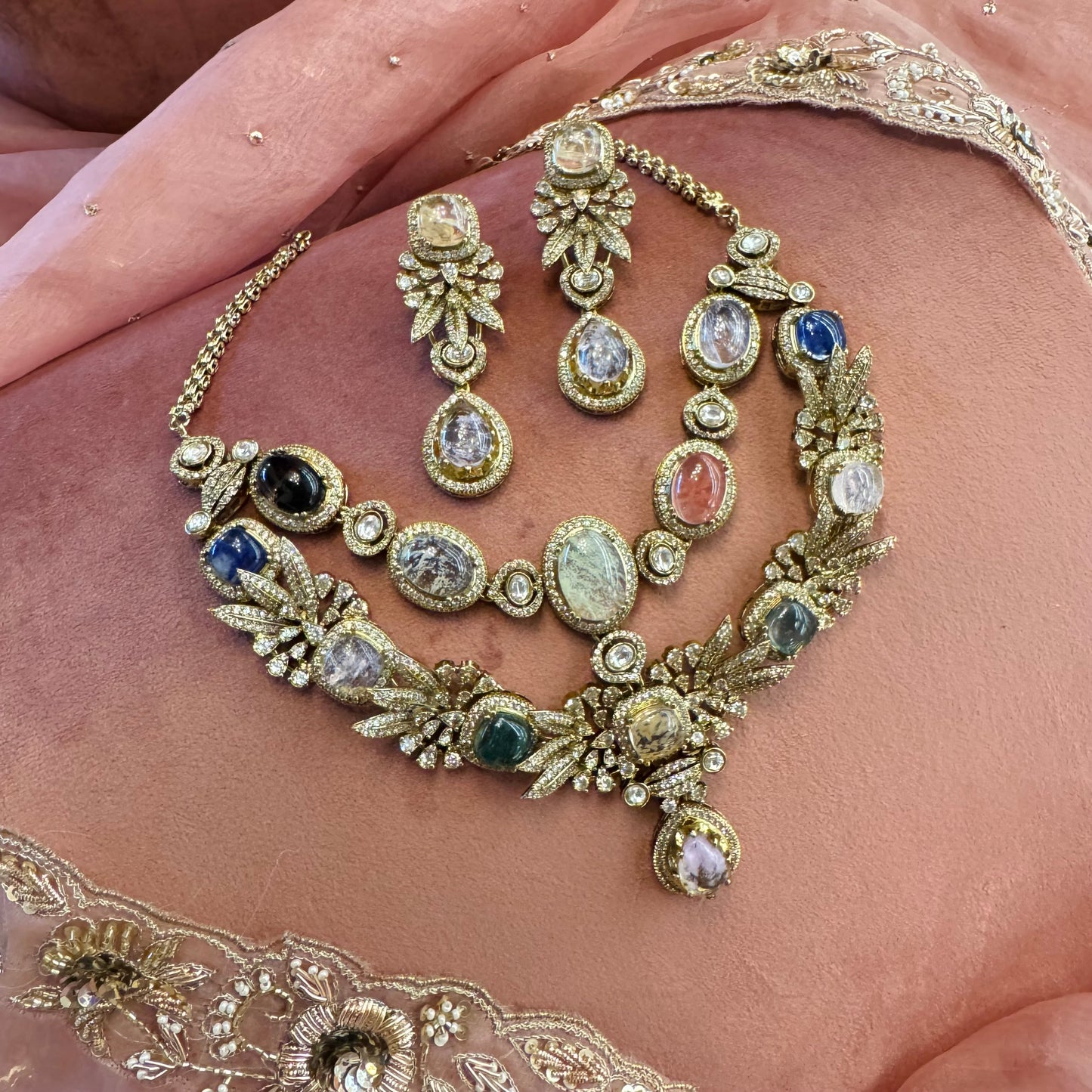 Rumin - Necklace Set