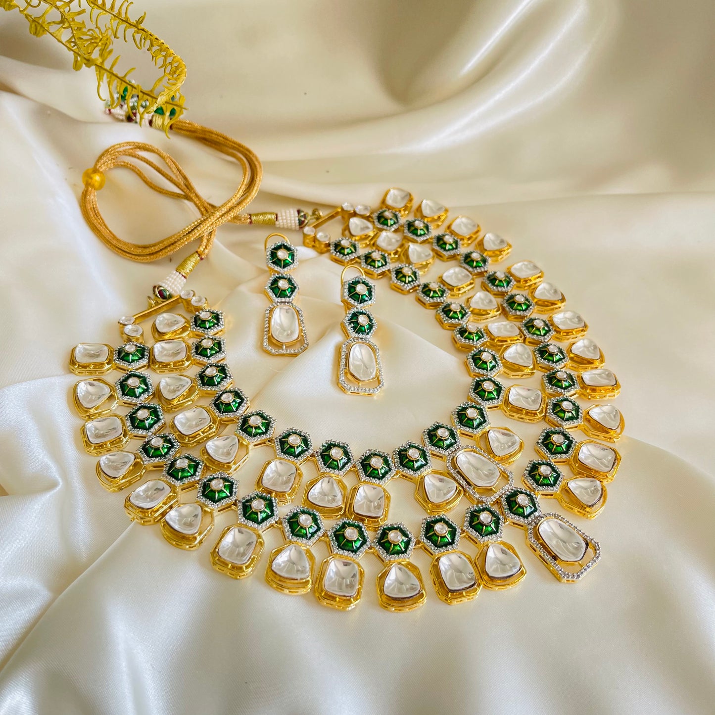 Aanvi - Necklace Set