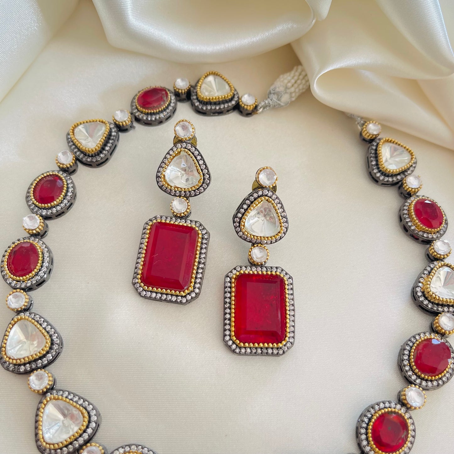 Tanaz - Necklace Set Red
