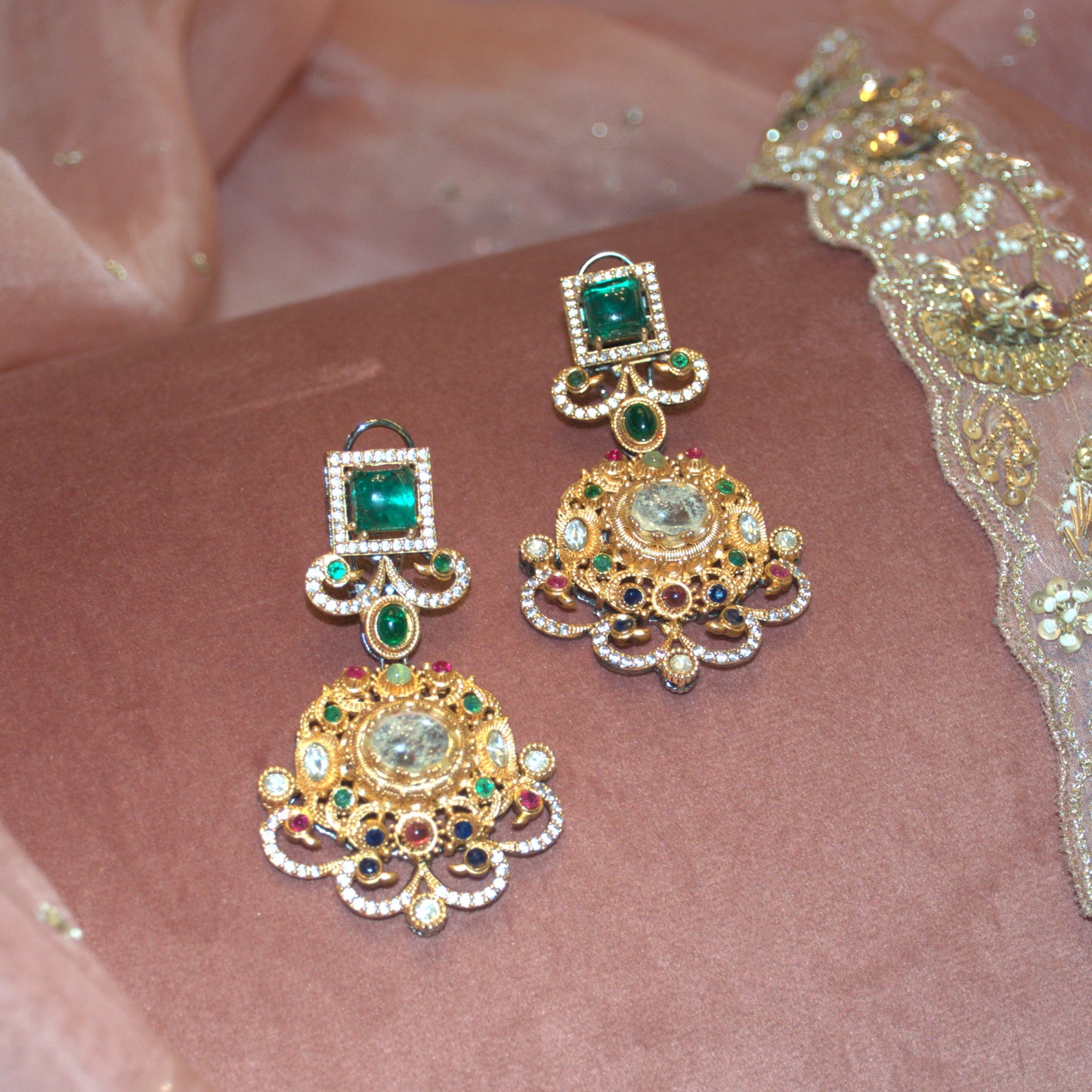 Liv - Necklace Set