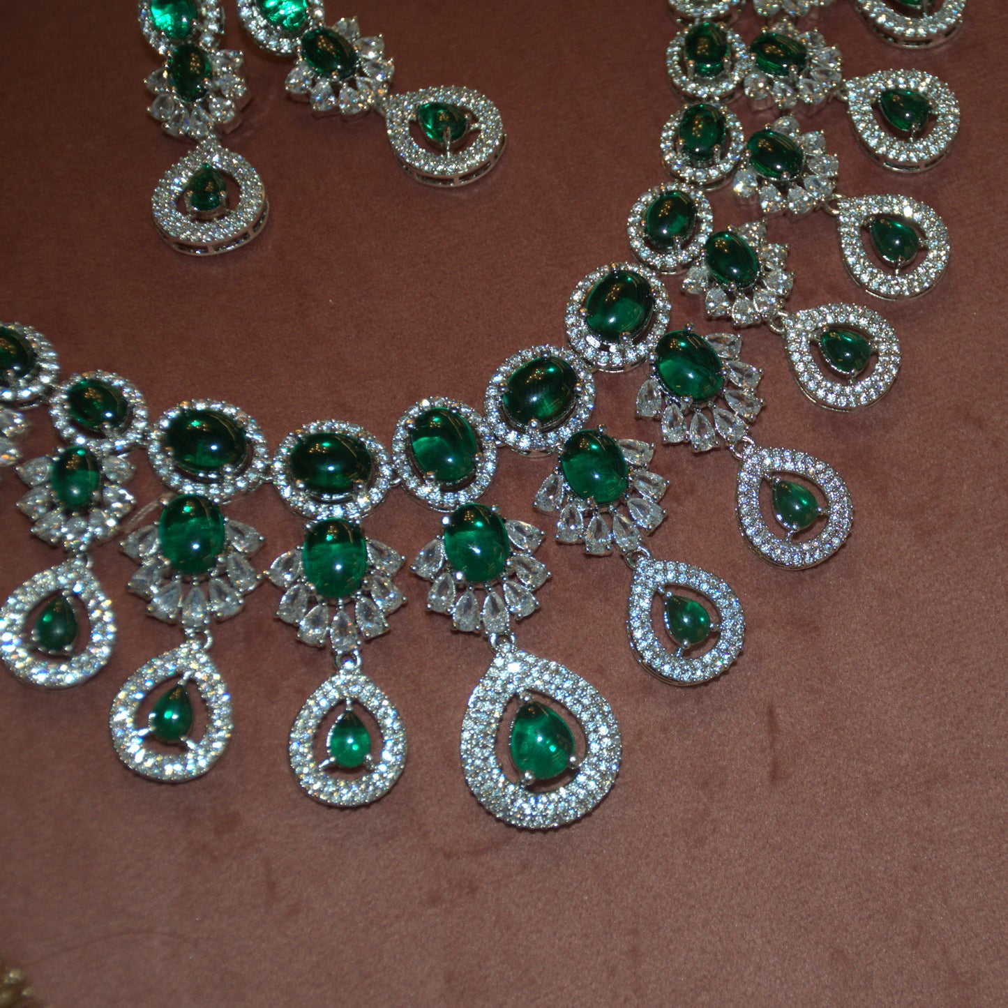 Uzma - Necklace Set