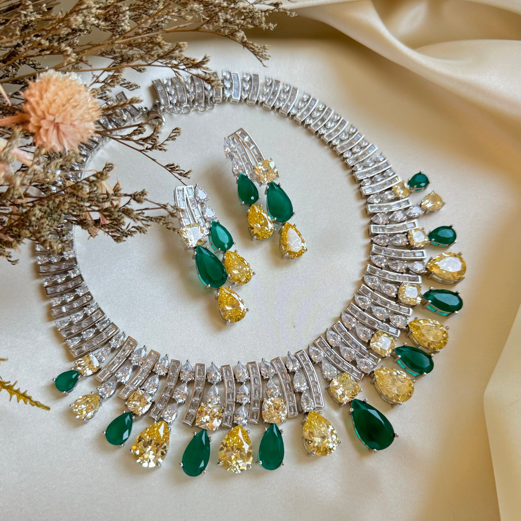 Emilie - Necklace Set