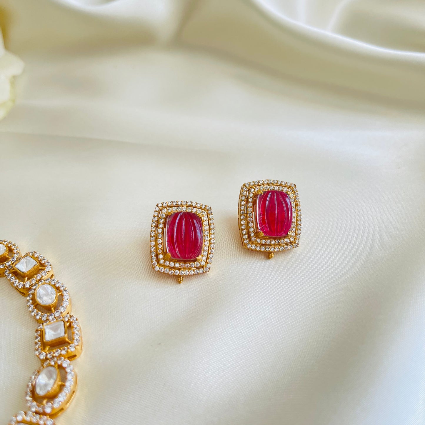 Huda - Necklace Set