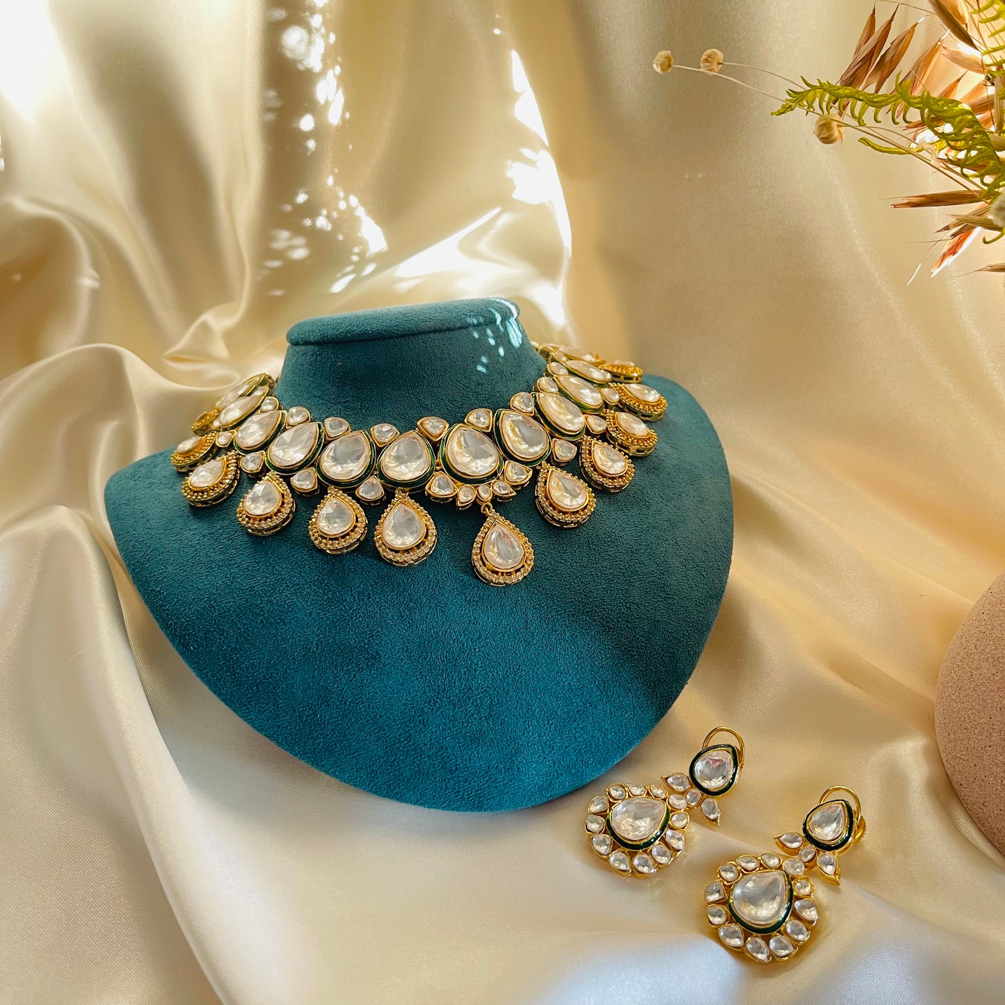 Jasmin - Necklace Set