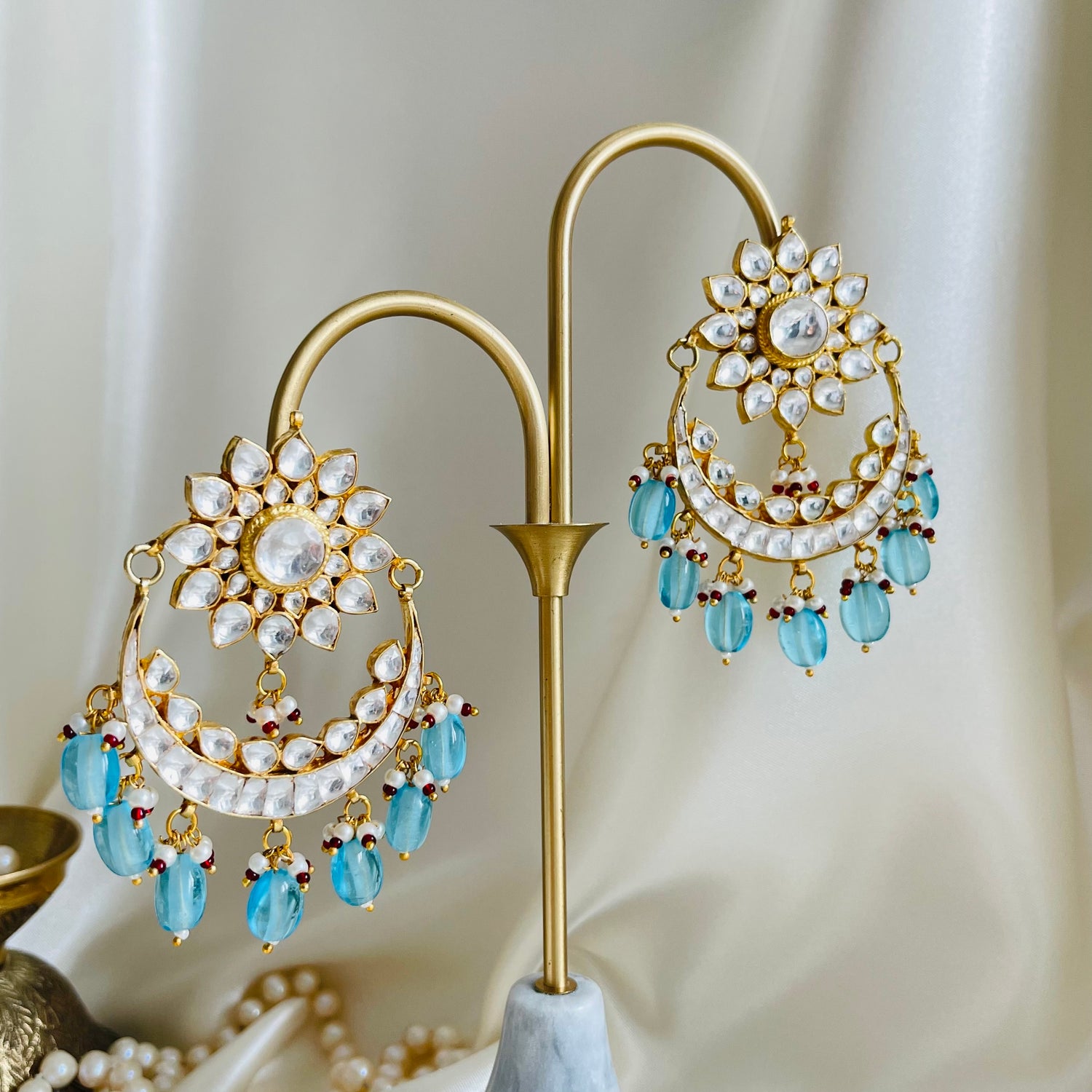 Mansi - Oversized Studs