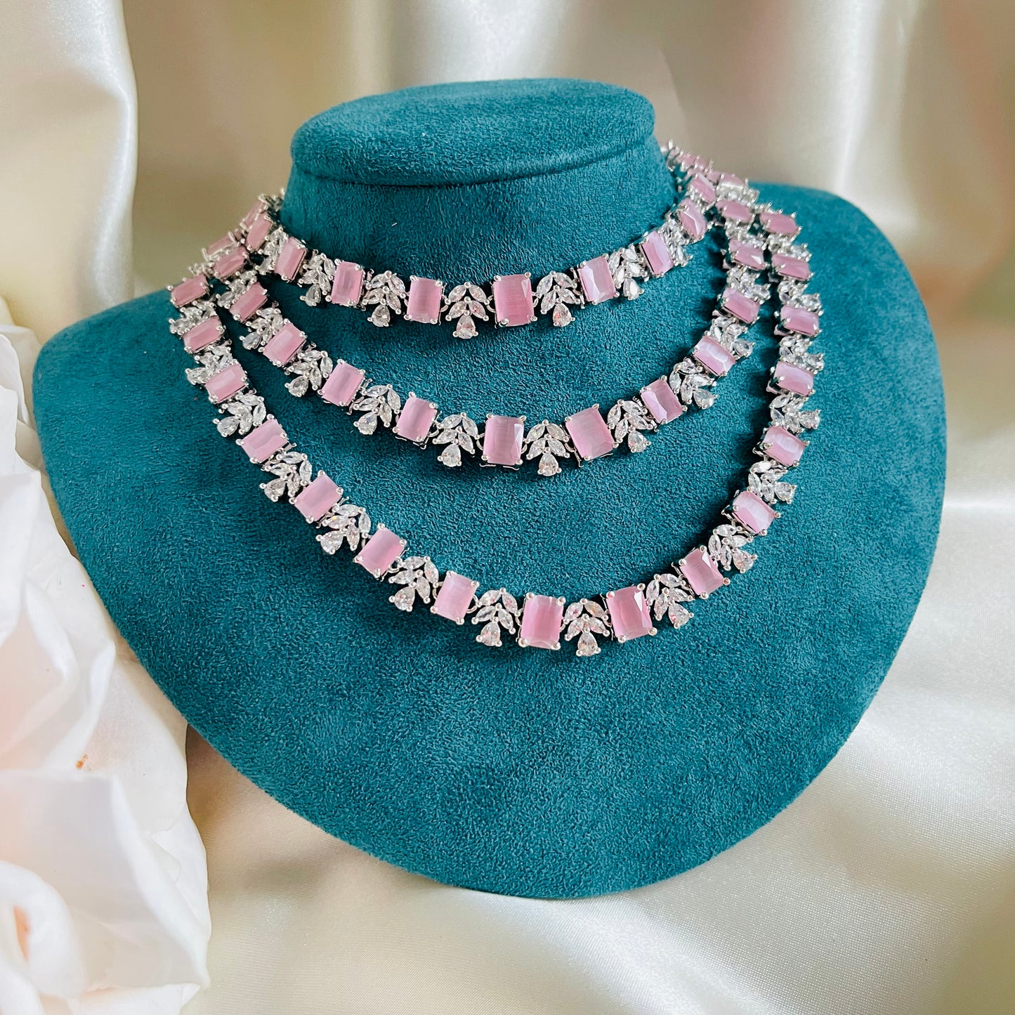 Kora - Necklace Set