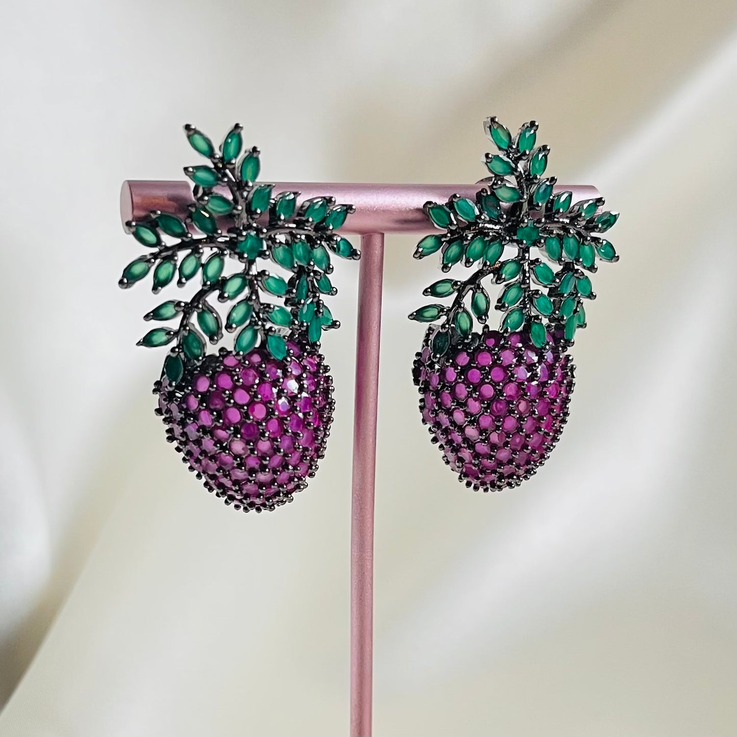 Strawberry - Earrings
