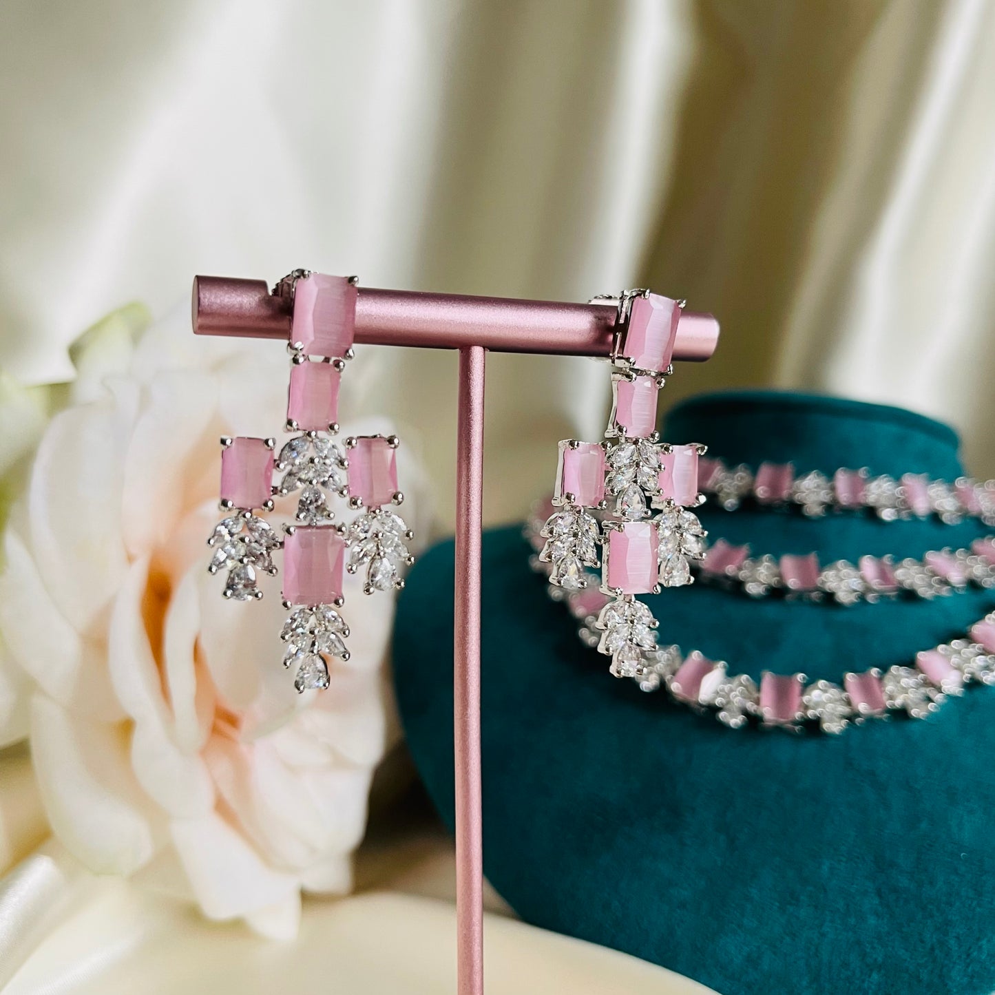 Kora - Necklace Set