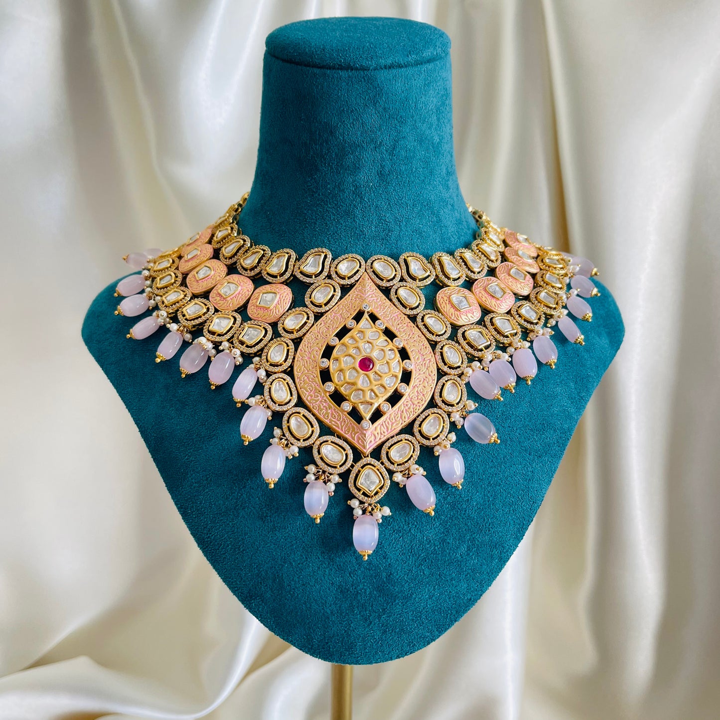 Bhumi - Necklace Set Pink