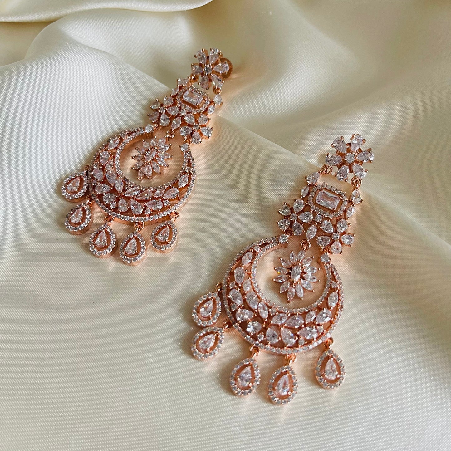 Mani - Earrings