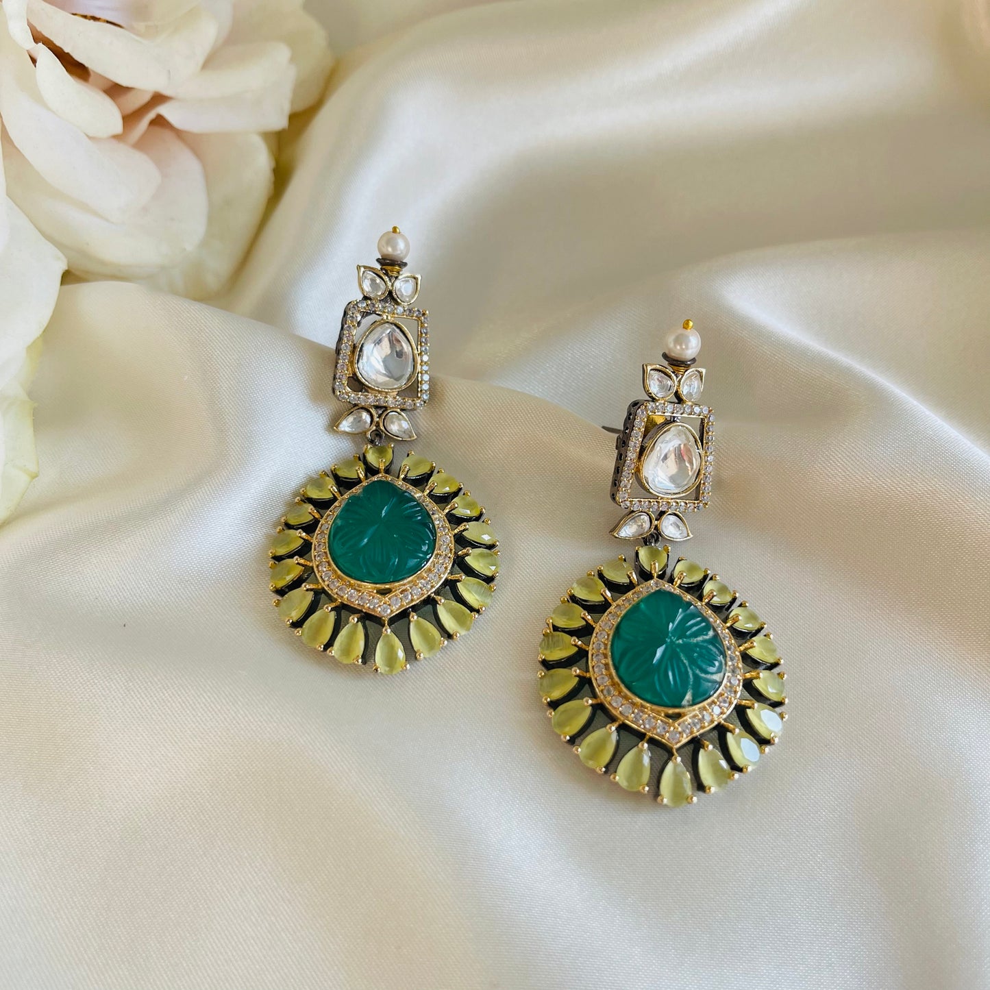 Isa - Earrings