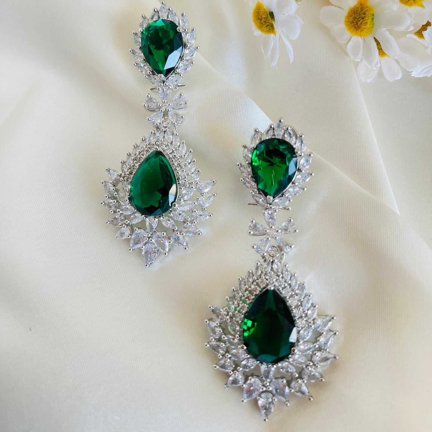 Emilie - Earrings