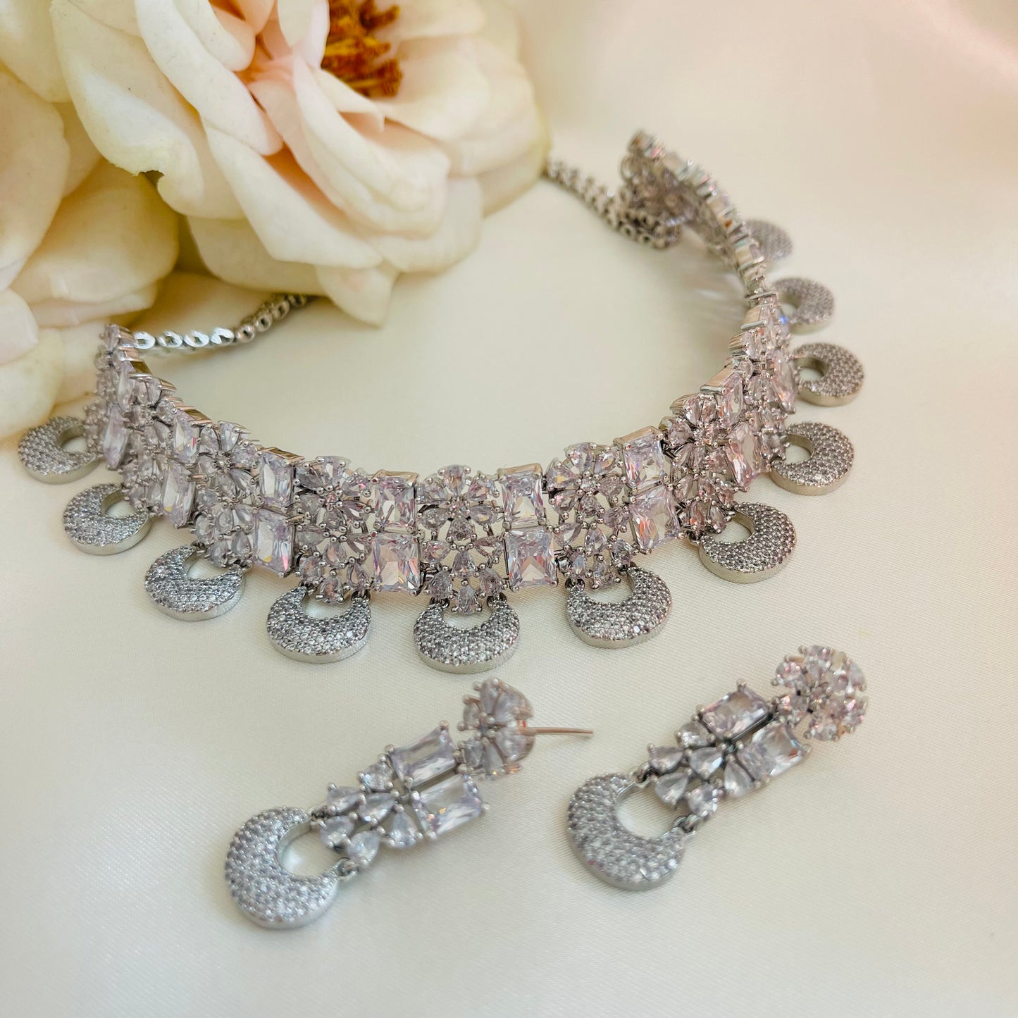 Aenor - Choker Set