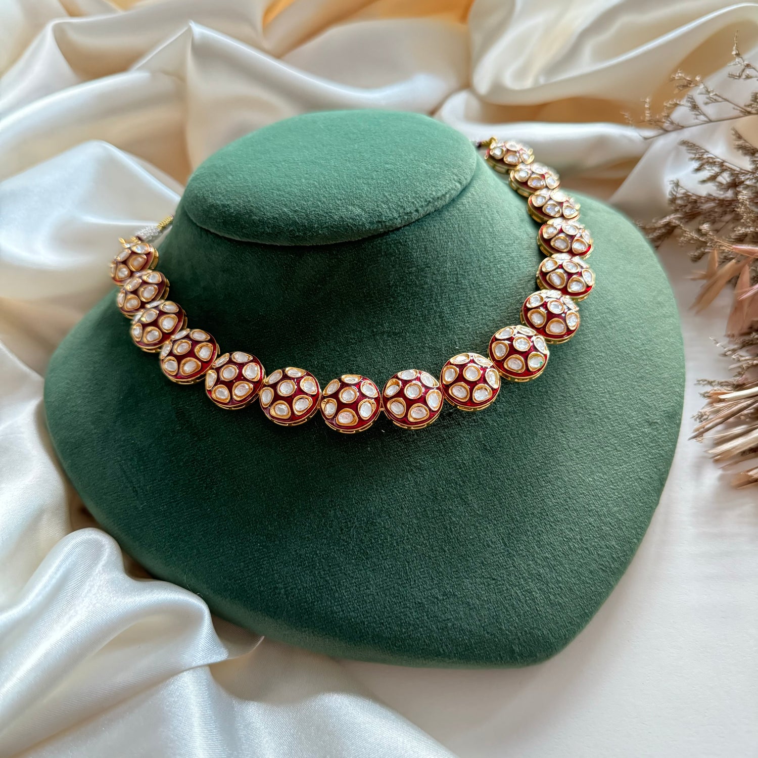 Indu - Necklace Set Red