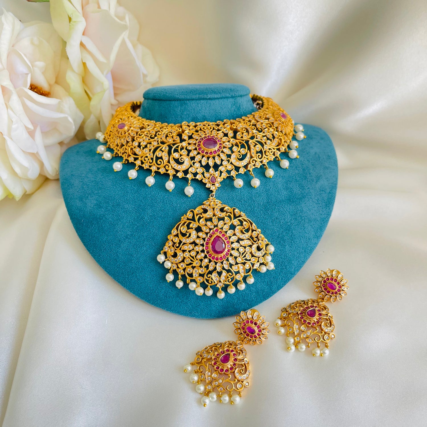 Sakshi - Necklace Set