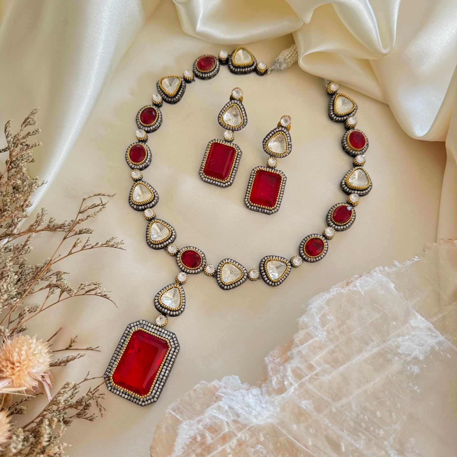 Tanaz - Necklace Set Red