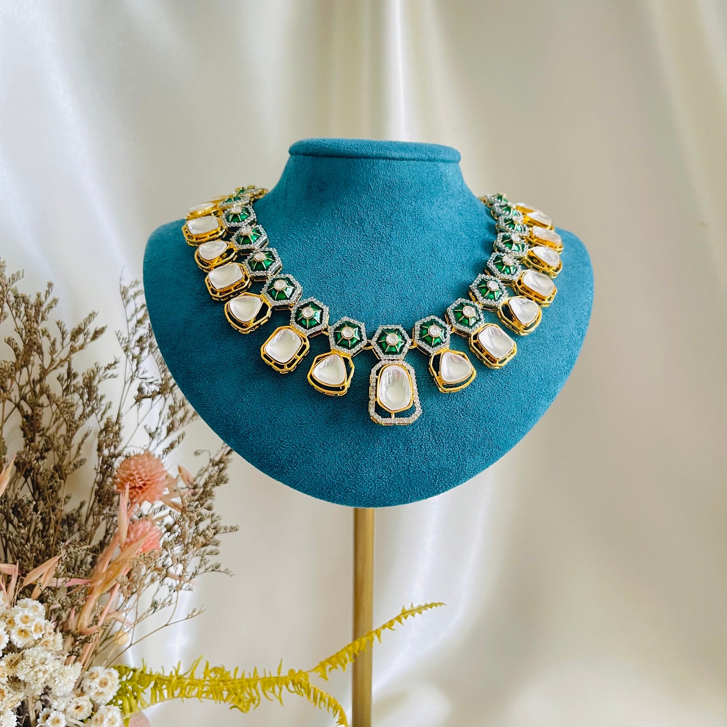 Aanvi - Necklace Set