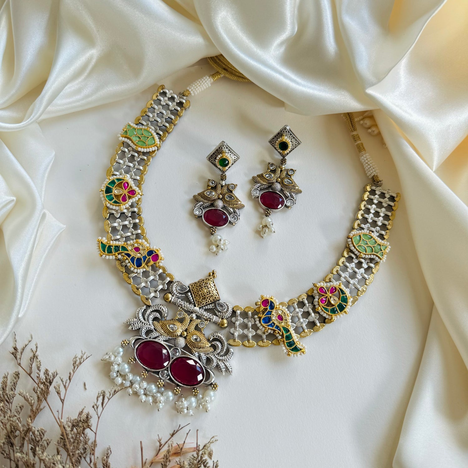 Ekha - Necklace Set