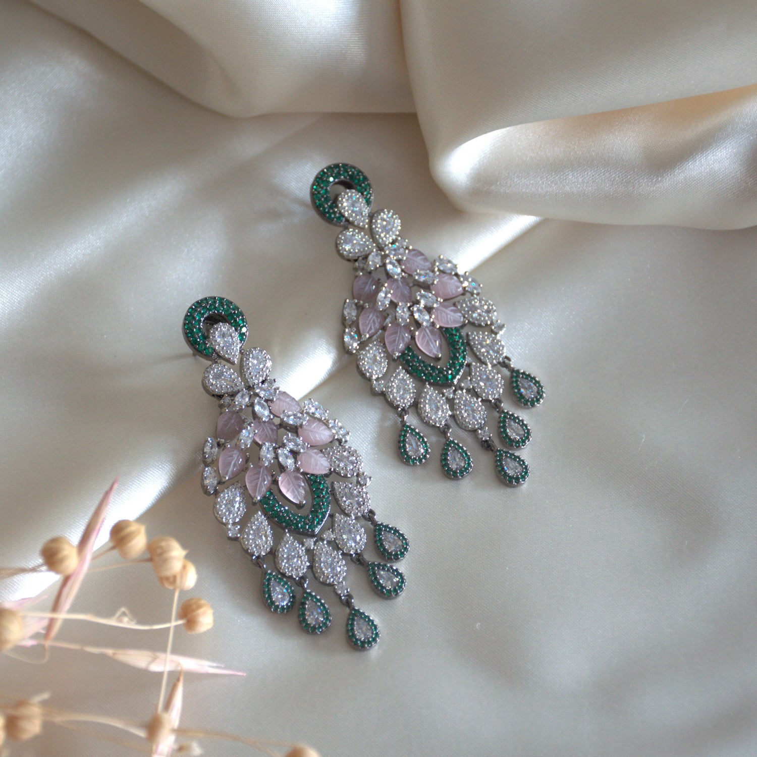 Yasmeen - Earrings Green