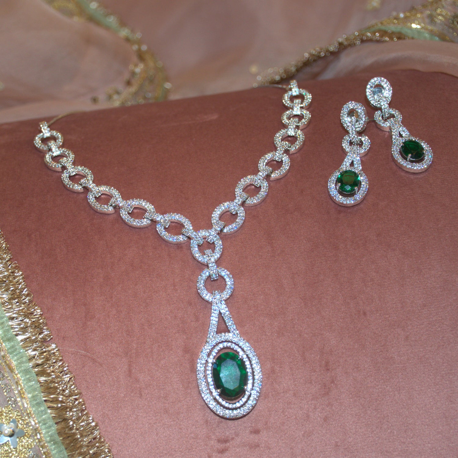 Zuri - Necklace Set