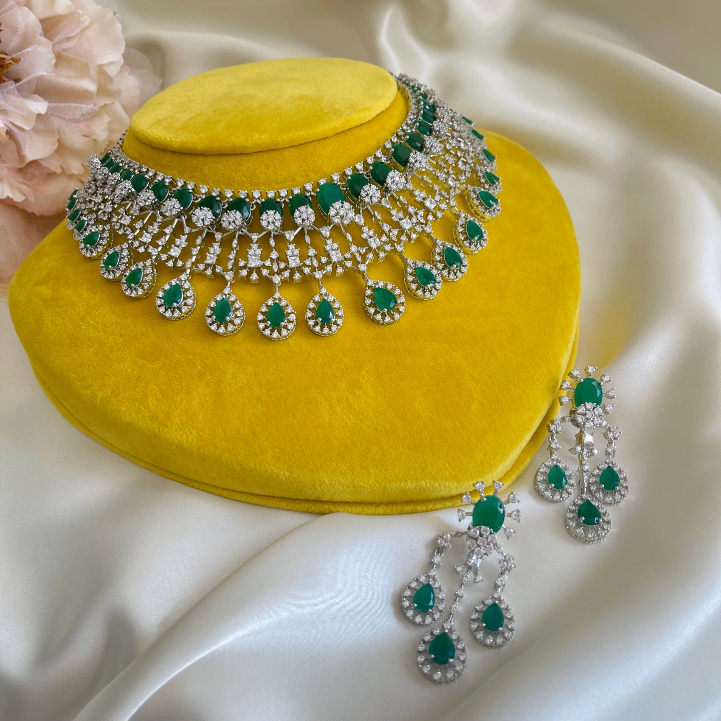 Teena - Choker Set Green