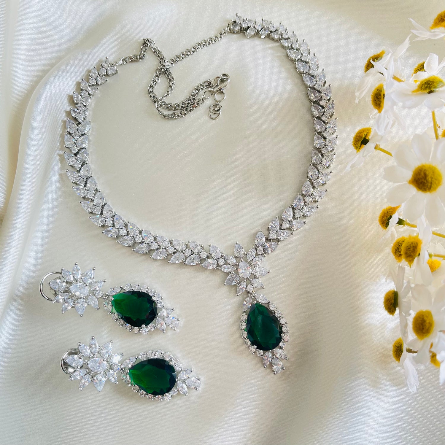 Sandra - Necklace Set