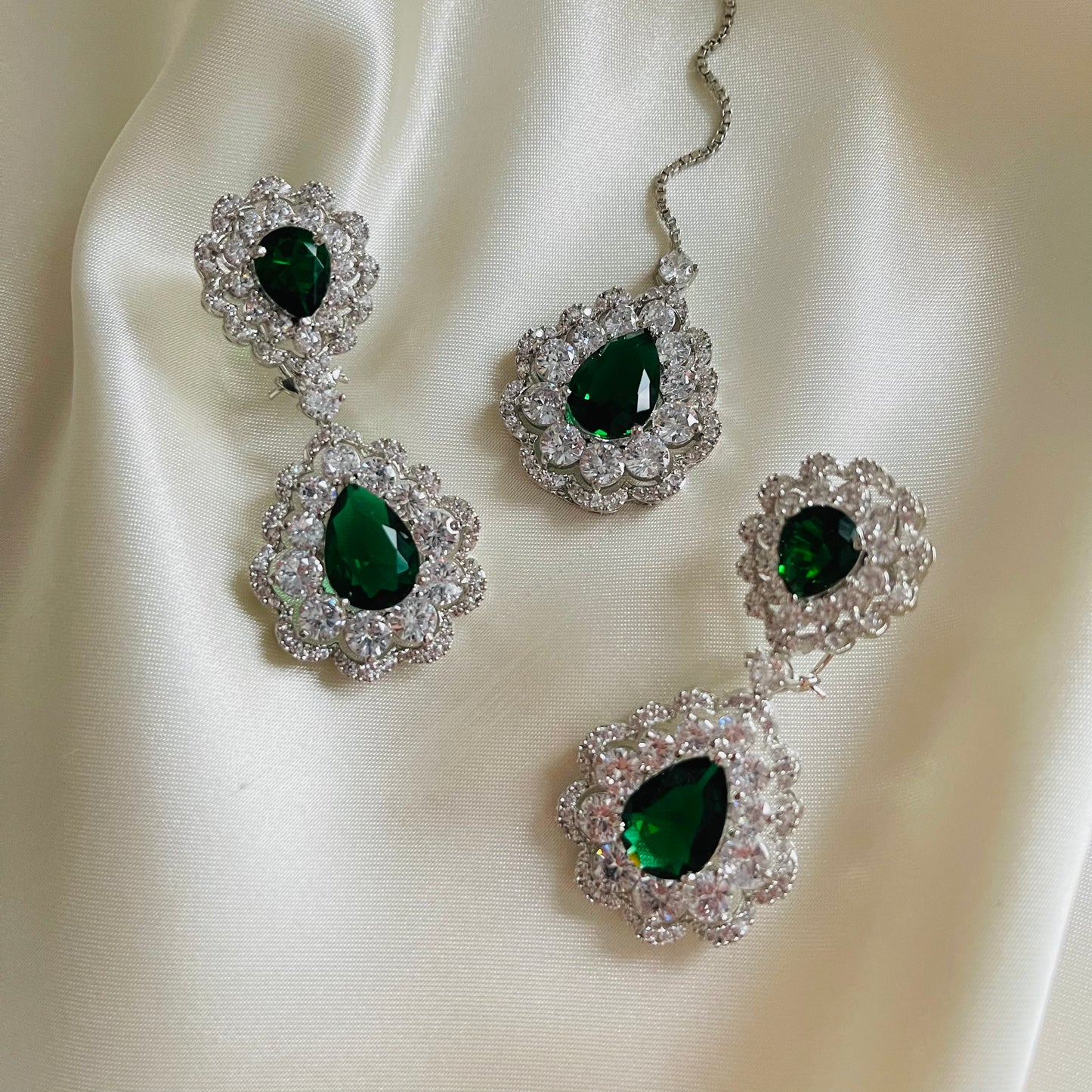 Rupi - Necklace Set Green