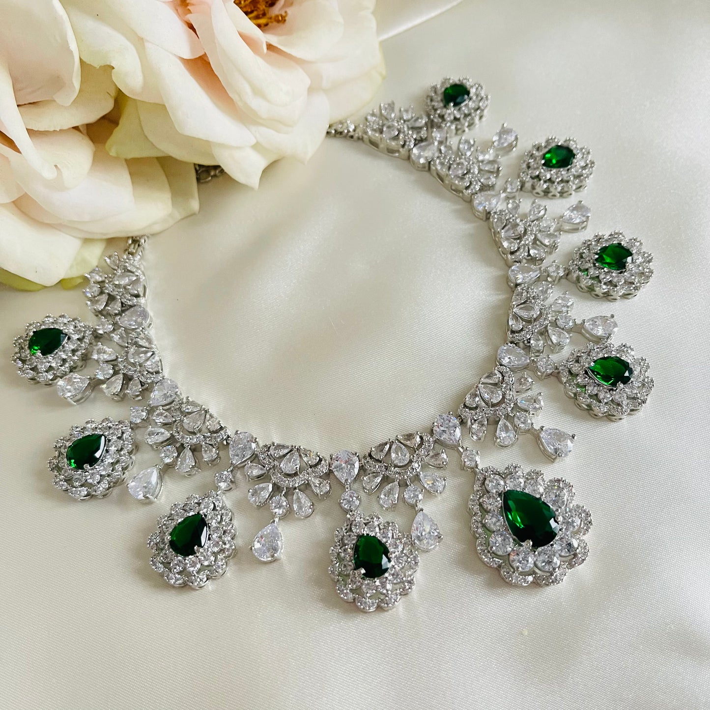 Rupi - Necklace Set Green