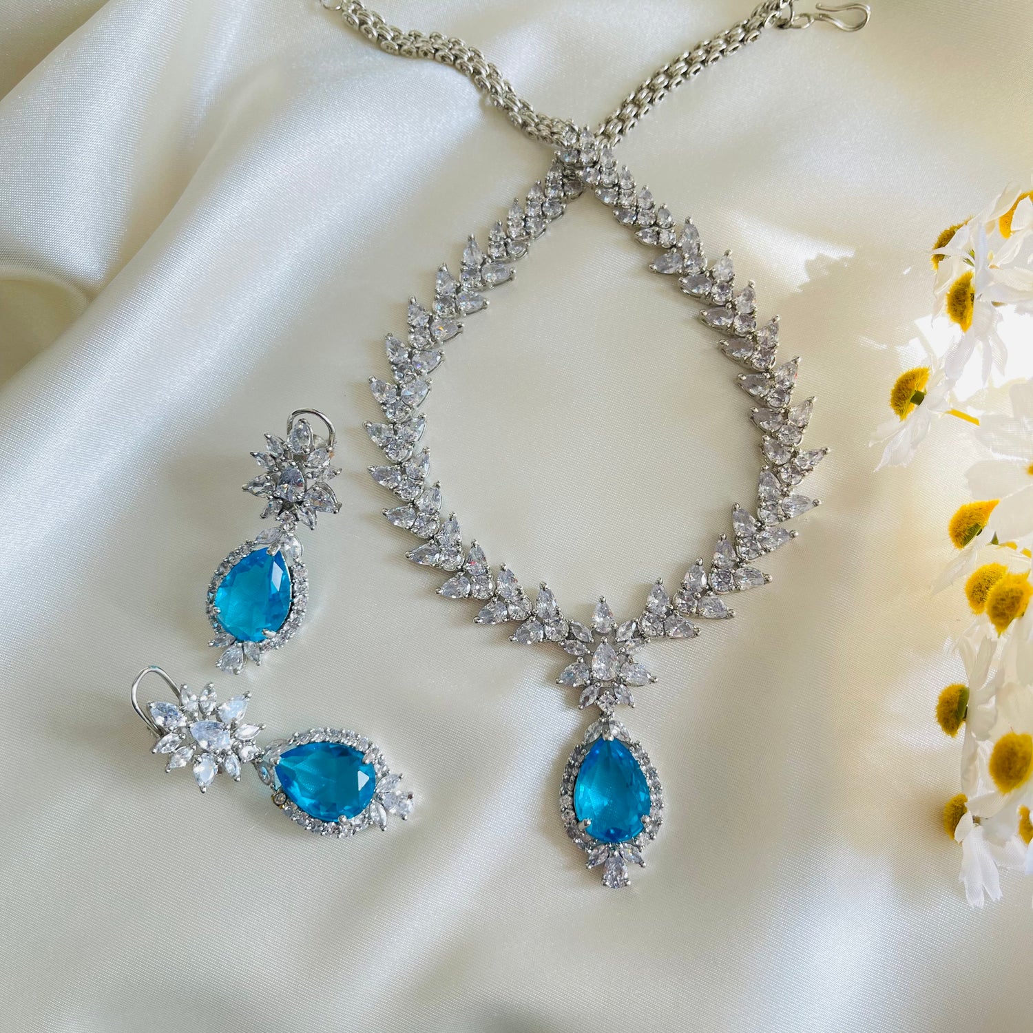 Sandra - Necklace Set