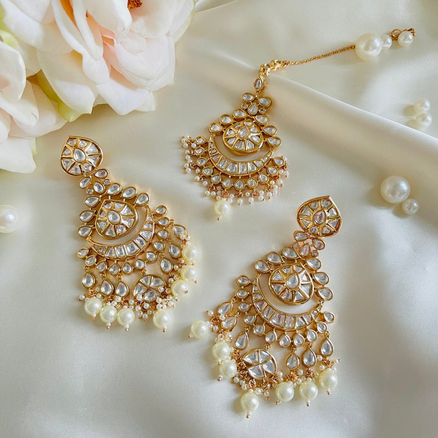 Riddi - Earrings x Tikka Set