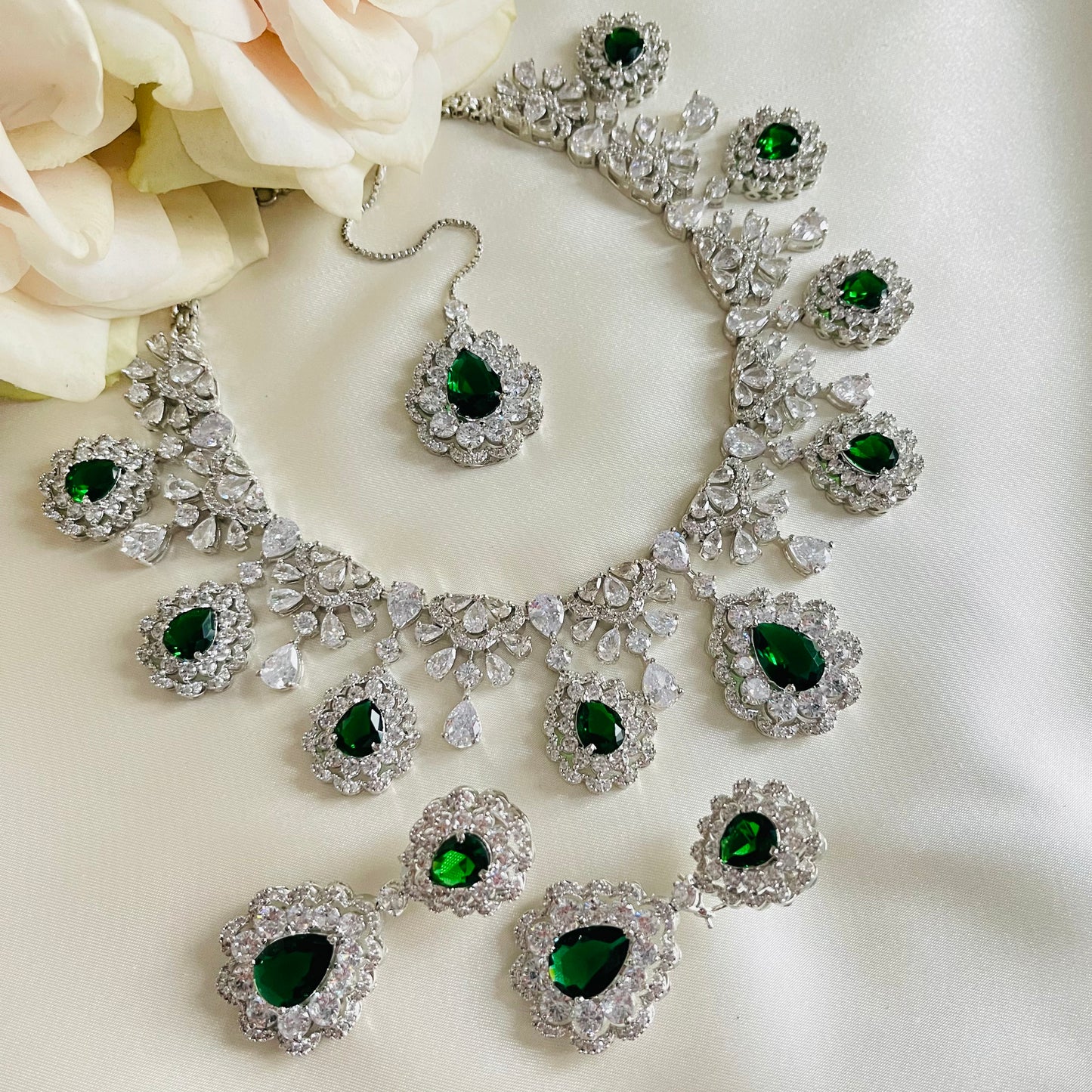 Rupi - Necklace Set Green